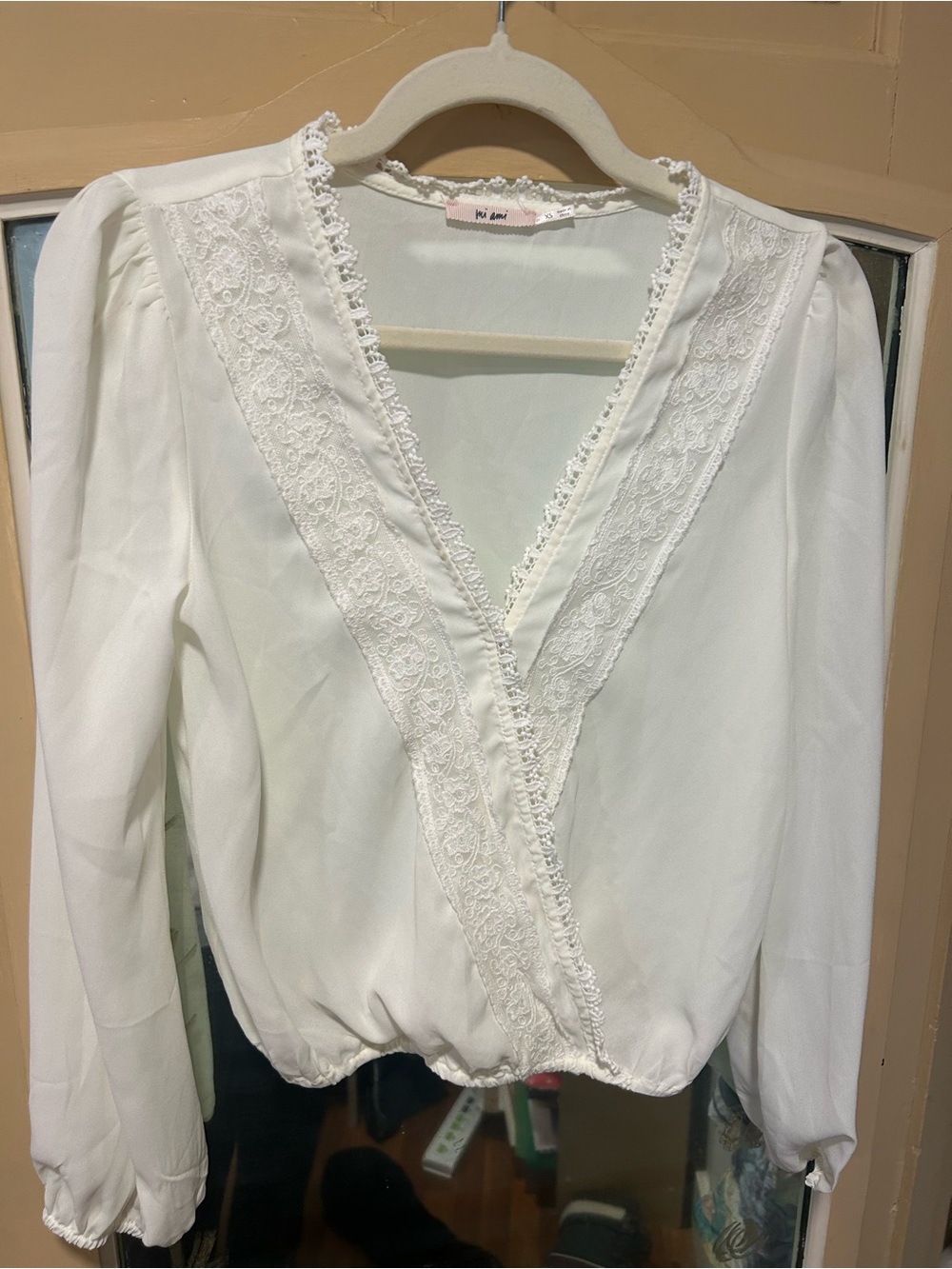 mi Ami beautiful White Lace-Trim Wrap Blouse